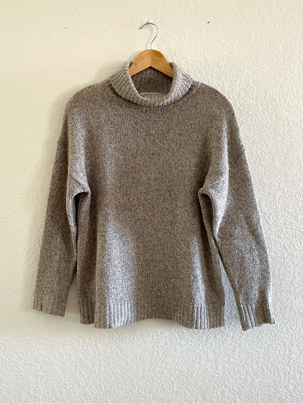 Gentle Herd 100% Wool Turtleneck Oversized Sweater Heather Grey EUC